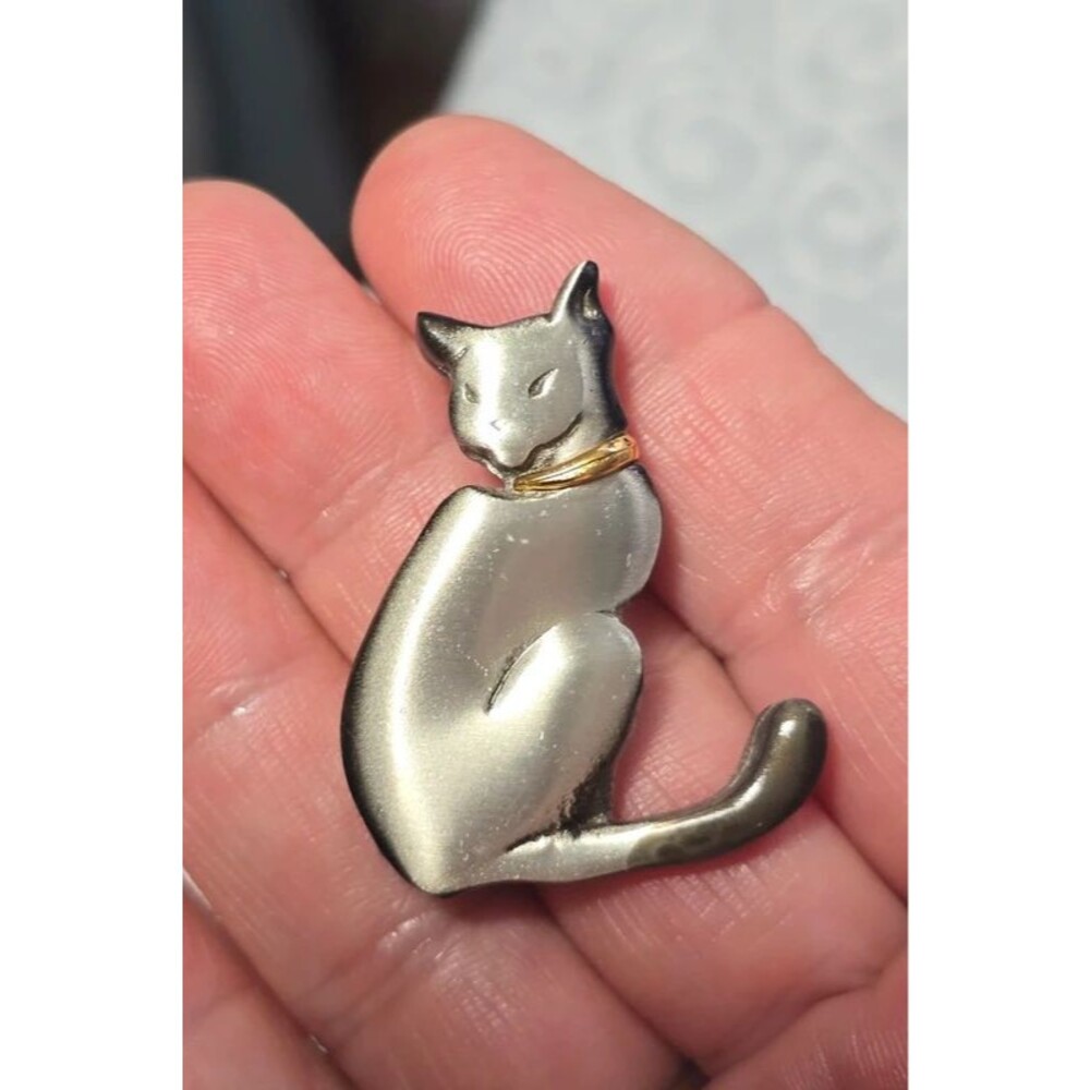 Vintage Mark Shields pewter cat brooch pin